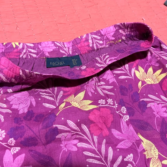 Knee length summer skirt with flirty ruffle hem. Never worn - Picture 3 of 5